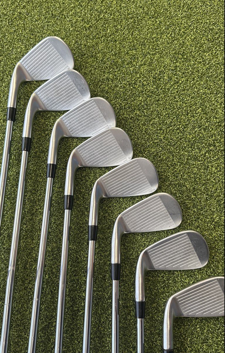 Callaway Apex Pro Iron Set 4-PW AW Dynamic Gold Tour Issue S400 Stiff RH 8 Clubs