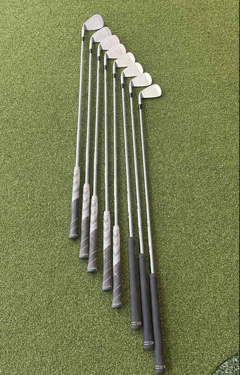 Callaway Apex Pro Iron Set 4-PW AW Dynamic Gold Tour Issue S400 Stiff RH 8 Clubs